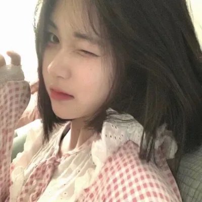 壁花女孩梦游中 在线观看